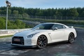 Nissan GT-R 2011 - 3/4 avant gauche