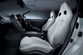 Nissan GTR MkII blanc intérieur 2
