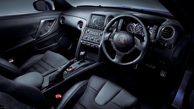 Nissan GTR MkII bleu intérieur 2