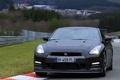 Nissan GTR noir face avant 2