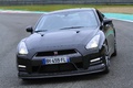 Nissan GTR noir face avant penché