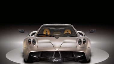 Pagani Huayra gris face avant