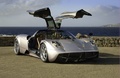 Pagani Huayra - Grise - 3/4 avant droit, portes ouvertes