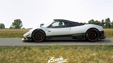 Pagani Zonda Cinque blanc-noir profil