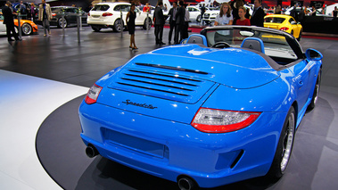 Mondial de l'Automobile Paris 2010 - Porsche 997 Speedster bleu 3/4 arrière droit 2