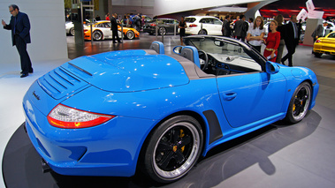 Mondial de l'Automobile Paris 2010 - Porsche 997 Speedster bleu 3/4 arrière droit