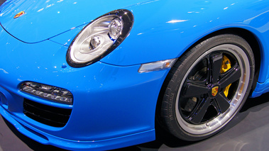 Mondial de l'Automobile Paris 2010 - Porsche 997 Speedster bleu jante