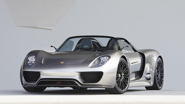 Porsche 918 Spyder gris 3/4 avant gauche