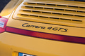 Porsche 997 Carrera 4 GTS - jaune - capot moteur