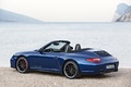 Porsche 997 Carrera GTS Cabriolet bleu 3/4 arrière gauche