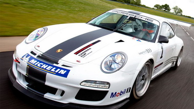 Porsche 997 GT3 MkII Cup blanc 3/4 avant gauche travelling penché