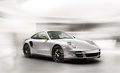 Porsche 997 Turbo S MkII 918 Spyder Edition gris 3/4 avant droit