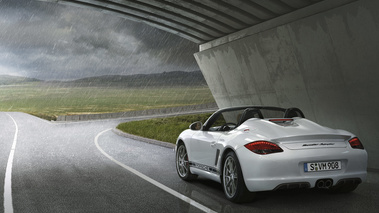 Porsche Boxster Spyder blanc 3/4 arrière gauche 2