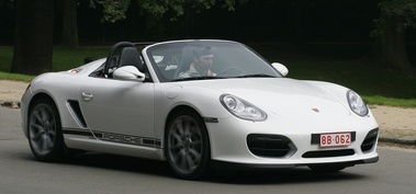 Porsche Boxster Spyder blanc 3/4 avant droit filé