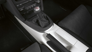 Porsche Boxster Spyder blanc console centrale