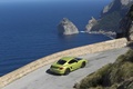 Porsche Cayman R vert 3/4 arrière droit filé vue de haut 2