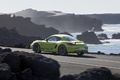 Porsche Cayman R vert 3/4 arrière gauche filé