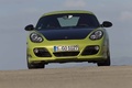 Porsche Cayman R vert face avant penché
