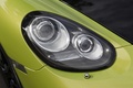 Porsche Cayman R vert phare avant