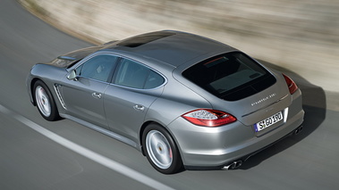 Porsche Panamera turbo Grise 3/4 AR 