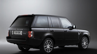 Range Rover Autobiography Black - 3/4 arrière droit, studio