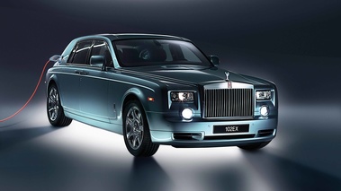 Rolls Royce 102EX bleu 3/4 avant droit