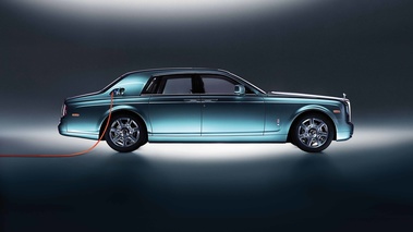 Rolls Royce 102EX bleu profil