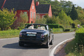 Rolls Royce Phantom Drophead Coupe noir 3/4 arrière droit travelling