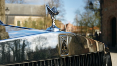 Rolls Royce Phantom / noire / détail Flying Lady 