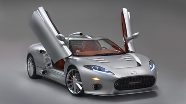 Spyker C8 Aileron - 3/4 avant, portes ouvertes