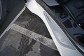Tesla Roadster Sport blanc pas de porte 2