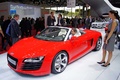 Mondial de l'Automobile Paris 2010 - Audi R8 V8 Spyder rouge 3/4 avant gauche