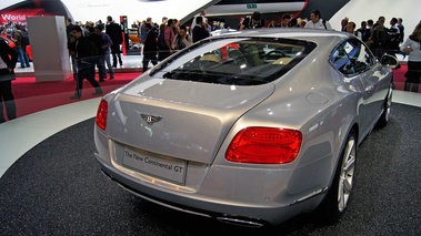 Mondial de l'Automobile Paris 2010 - Bentley Continental GT gris 3/4 arrière droit