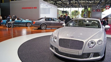 Mondial de l'Automobile Paris 2010 - Bentley Continental GT gris face avant