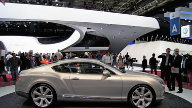 Mondial de l'Automobile Paris 2010 - Bentley Continental GT gris profil