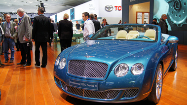 Mondial de l'Automobile Paris 2010 - Bentley Continental GT Series 51 vert 3/4 avant gauche