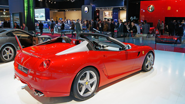 Mondial de l'Automobile Paris 2010 - Ferrari 599 SA Aperta rouge 3/4 arrière droit