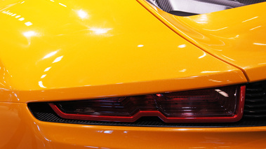 Mondial de l'Automobile Paris 2010 - Lotus Elan orange feu arrière