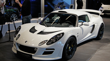 Mondial de l'Automobile Paris 2010 - Lotus Exige S RGB blanc 3/4 avant gauche