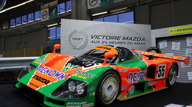 Mazda 787B 24h du Mans 1991 3/4 avant gauche