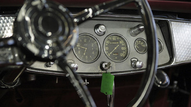 Rétromobile 2010, volant