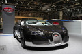 Salon de Genève 2010 - Bugatti Veyron Grand Sport carbone 3/4 avant droit