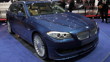 Alpina B5 Touring bleu 3/4 avant droit