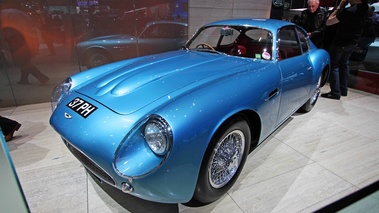 Aston Martin DB4 GT Zagato bleu 3/4 avant gauche