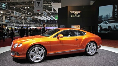 Bentley Continental GT orange profil