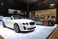 Bentley Continental SuperSports Convertible blanc & noir 3/4 avant droit