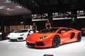 Lamborghini Aventador LP700-4 orange 3/4 avant gauche