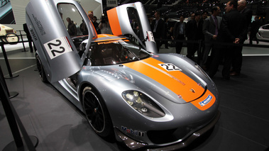 Porsche 918 RSR gris/orange 3/4 avant droit portes ouvertes