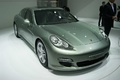 Porsche Panamera S Hybrid vert 3/4 avant droit