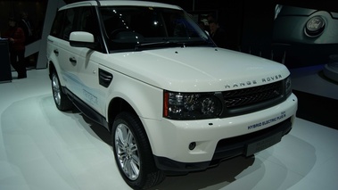 Range Rover E blanc 3/4 avant droit